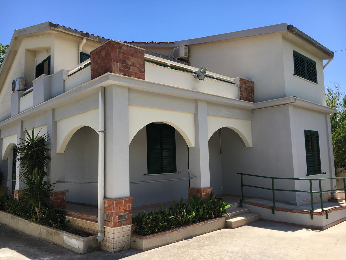 Villa Del Falso Pepe Avola Εξωτερικό φωτογραφία